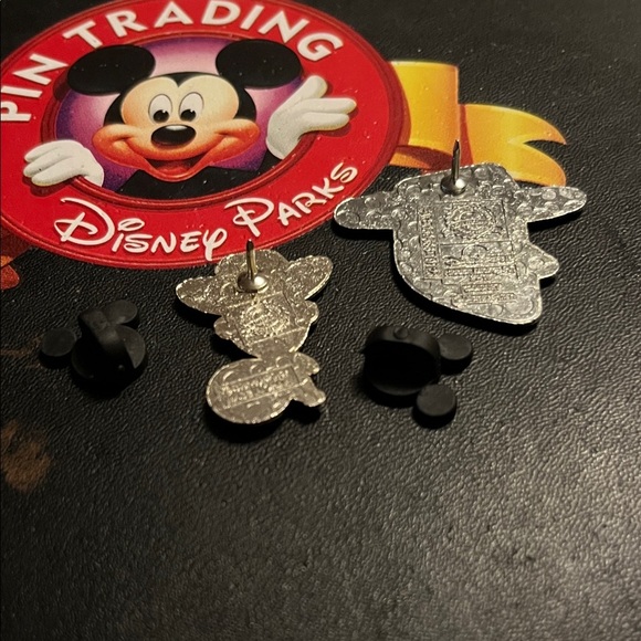 Disney Toy Story Woody Hat and Face Pins - Brown and Red - Picture 3 of 3